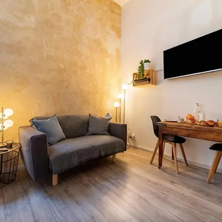 Beautiful Listed Le Clos Des Arts *